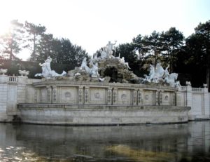 cosa vedere a vienna fontana del nettuno di Schönbrunn