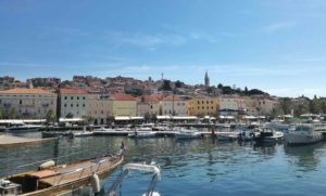 panorama di lussinpiccolo sull'isola di lussino