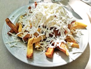 cucina bulgara patatine e formaggio