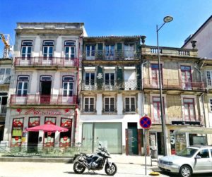 cosa vedere a porto praca carlos alberto cedofeita