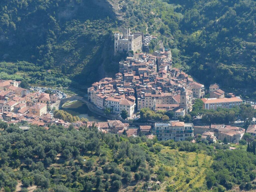 borghi liguri da visitare, dolceacqua