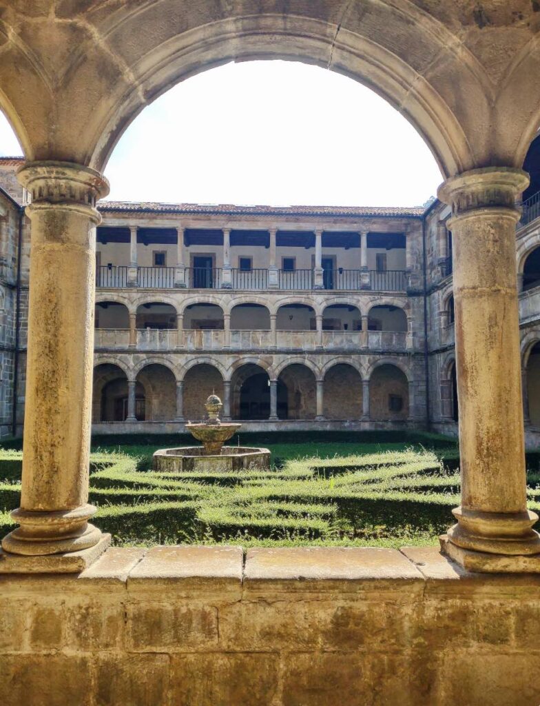 asturie cosa vedere monastero valdedios