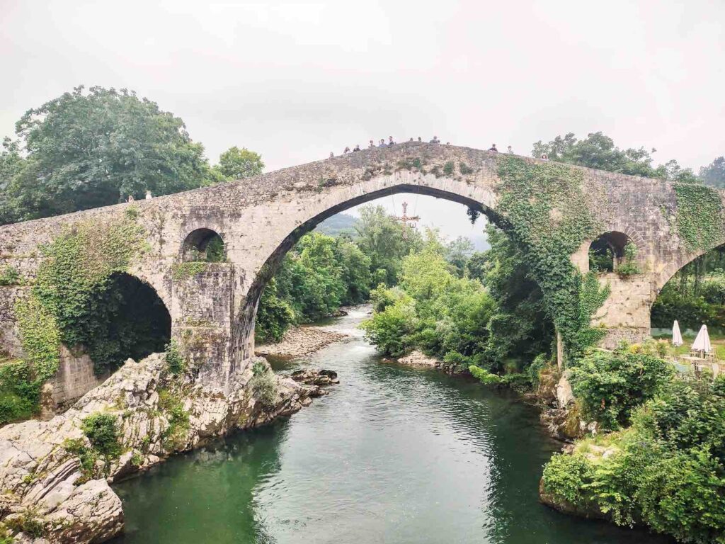 asturie cosa vedere, puente romano cangas d'onis