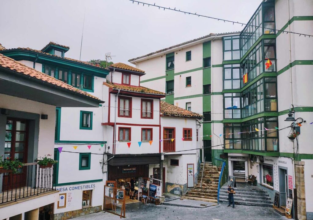 cudillero costa ovest asturie